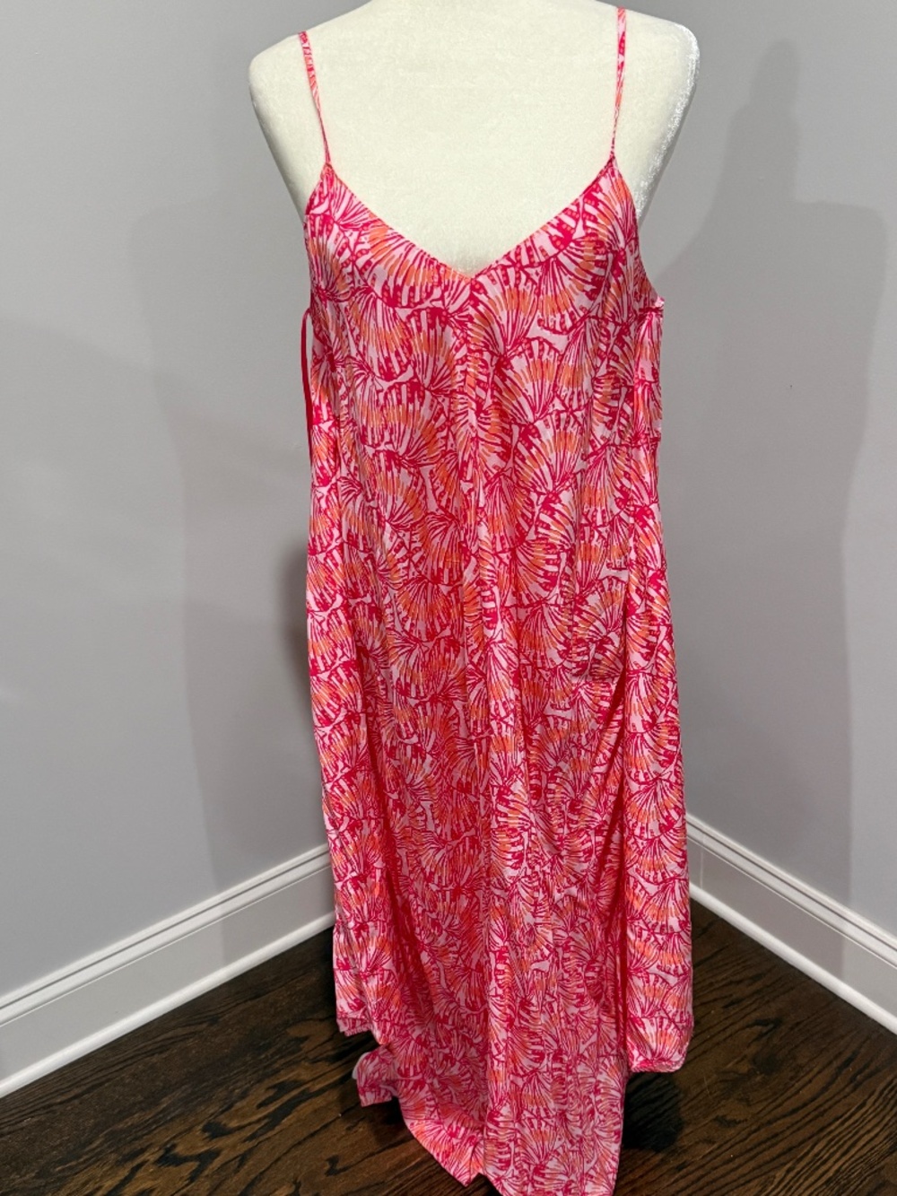 Vineyard Vines super cool floaty midi strappy dress size M